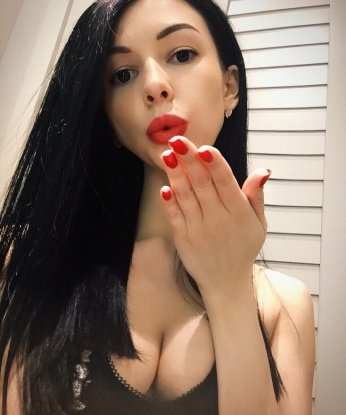 Живу в Москве и готова предложить тебе море удовольствия. Мои заботливые руки и чувственные губы принесут тебе незабываемый опыт. С теплотой и страстью я создаю атмосферу, полную релаксации и наслаждения. Уверена, что ты будешь жаждать еще. Возможен выезд, красивые фото и положительные отзывы говорят сами за себя. Не упускай возможности испытать меня, и я уверена, что ты не пожалеешь. 💕💋💫 2821, 26 лет