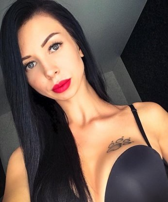 Живу в Москве и готова предложить тебе море удовольствия. Мои заботливые руки и чувственные губы принесут тебе незабываемый опыт. С теплотой и страстью я создаю атмосферу, полную релаксации и наслаждения. Уверена, что ты будешь жаждать еще. Возможен выезд, красивые фото и положительные отзывы говорят сами за себя. Не упускай возможности испытать меня, и я уверена, что ты не пожалеешь. 💕💋💫 2821, 26 лет